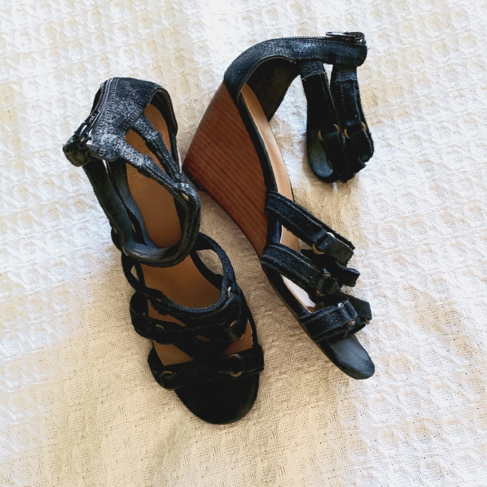 SOLD - Free People Suade Judi sandles